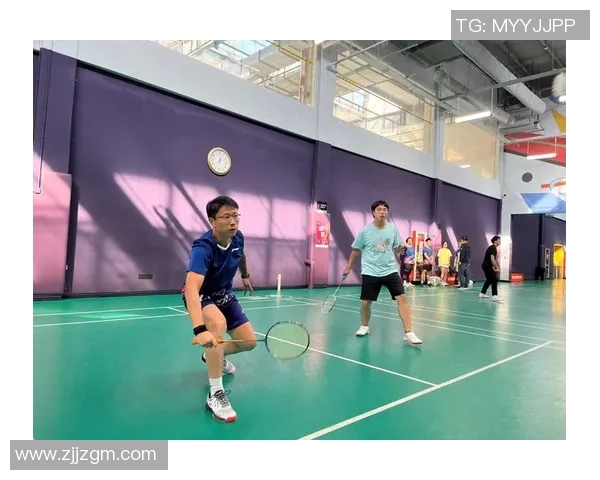 武汉羽毛球队在世锦赛中的灵活性展现与战术分析